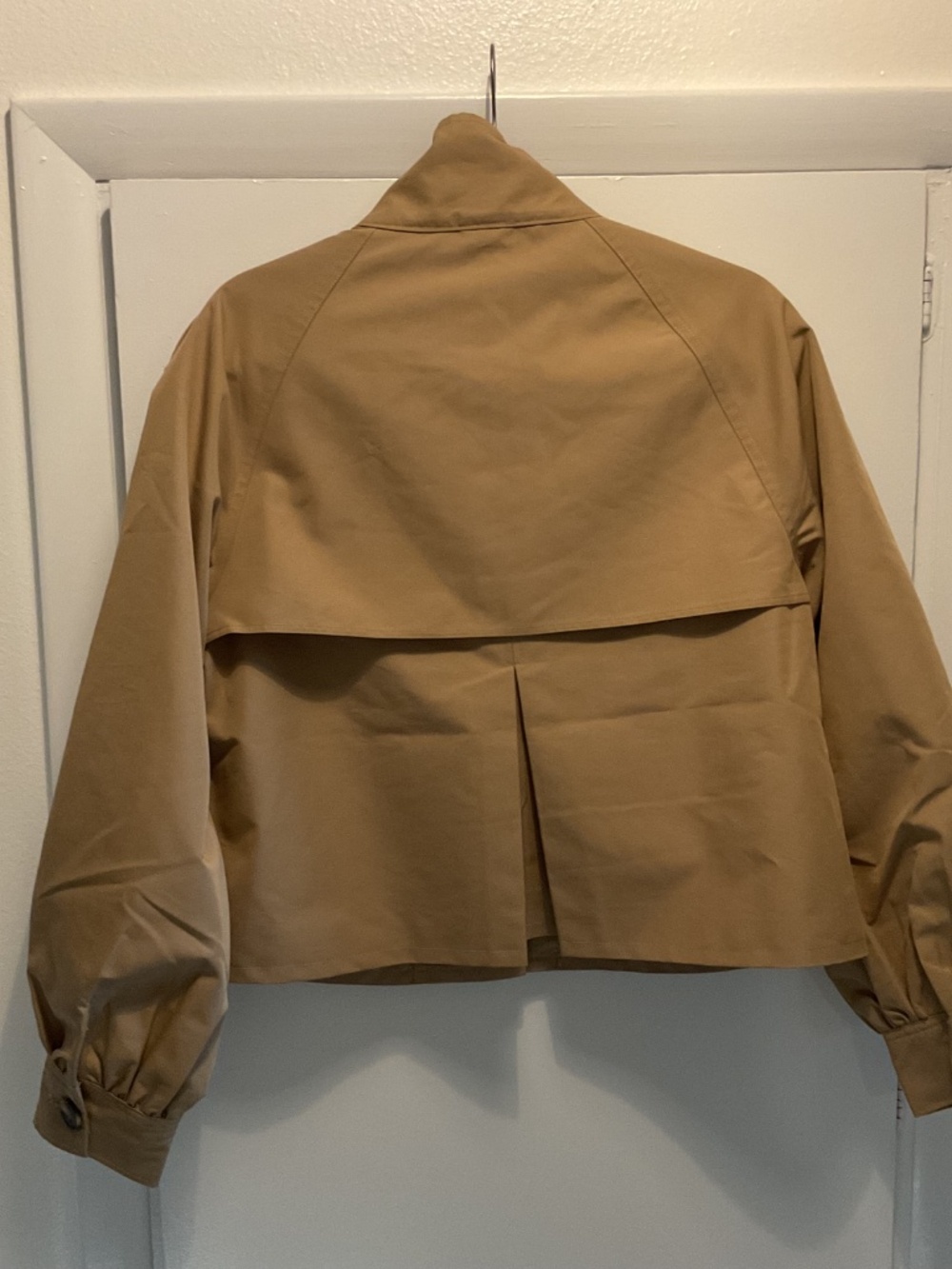 Steve Madden Cropped Trench Coat, Size Small, Light Khaki Brown Color - Picture 4 of 4
